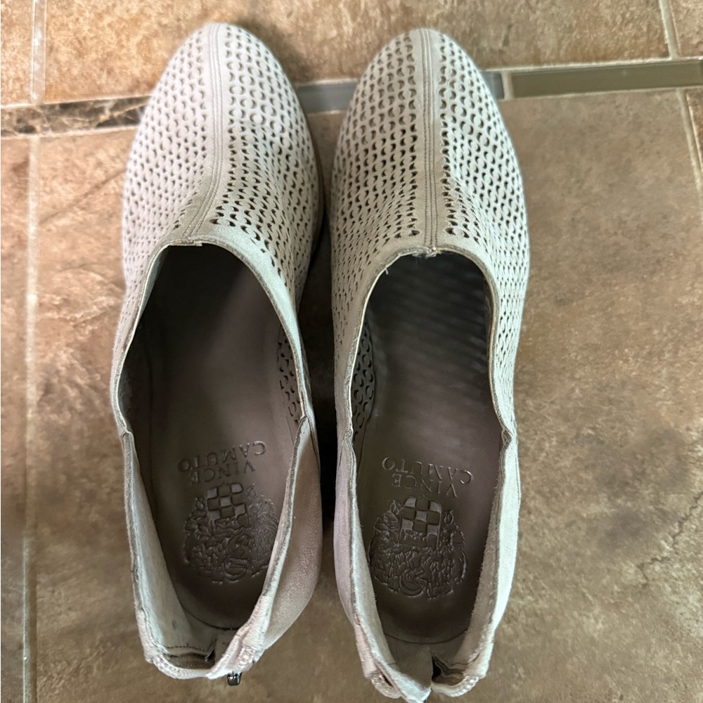 Vince Camuto Tan Flats Comfortable Slip-On Loafers